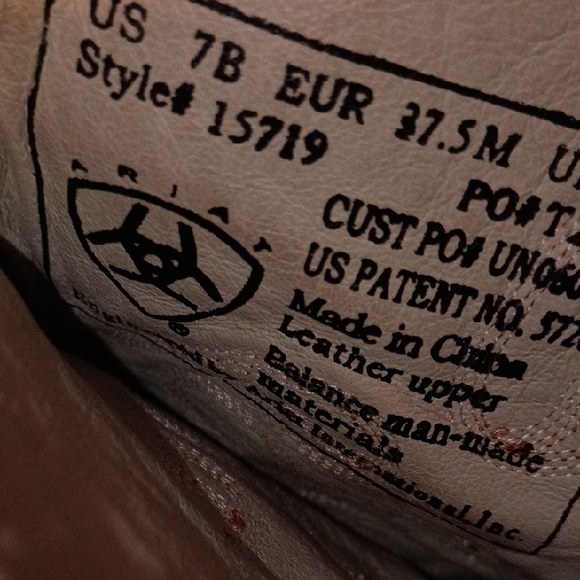 Ariat Black and Brown Leather Western Boots - Picture 5 of 6